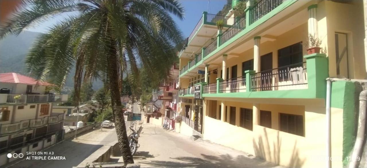 Hotel Himalayan Inn Uttarkāshi Kültér fotó