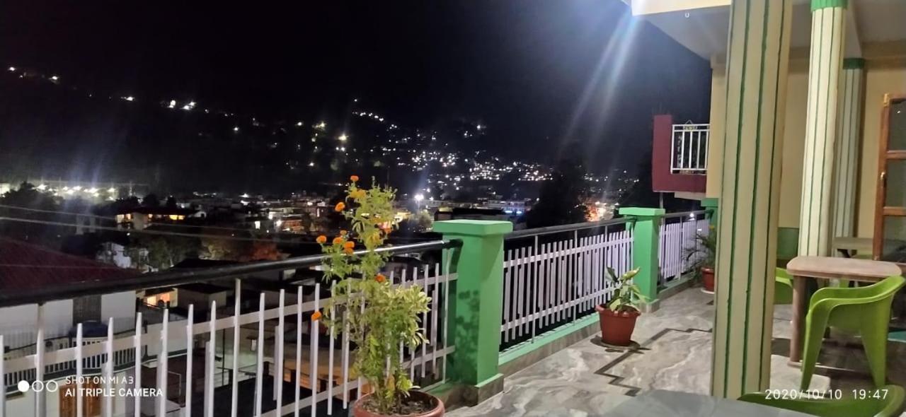 Hotel Himalayan Inn Uttarkāshi Kültér fotó