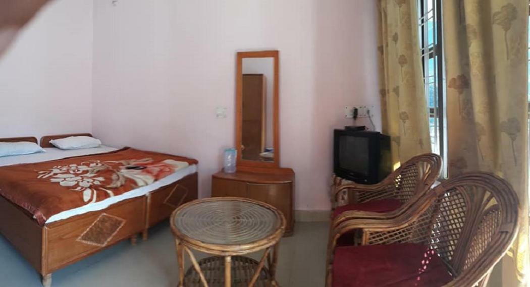 Hotel Himalayan Inn Uttarkāshi Kültér fotó