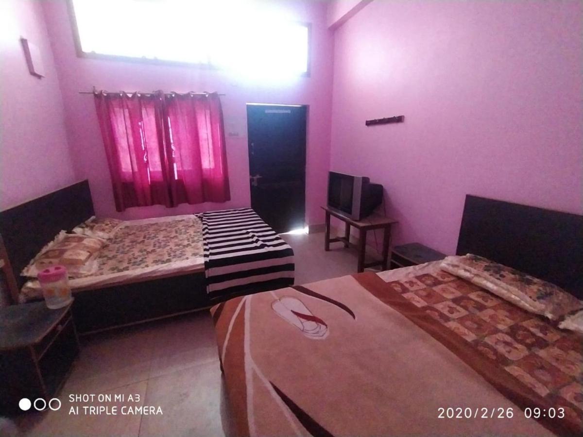 Hotel Himalayan Inn Uttarkāshi Kültér fotó